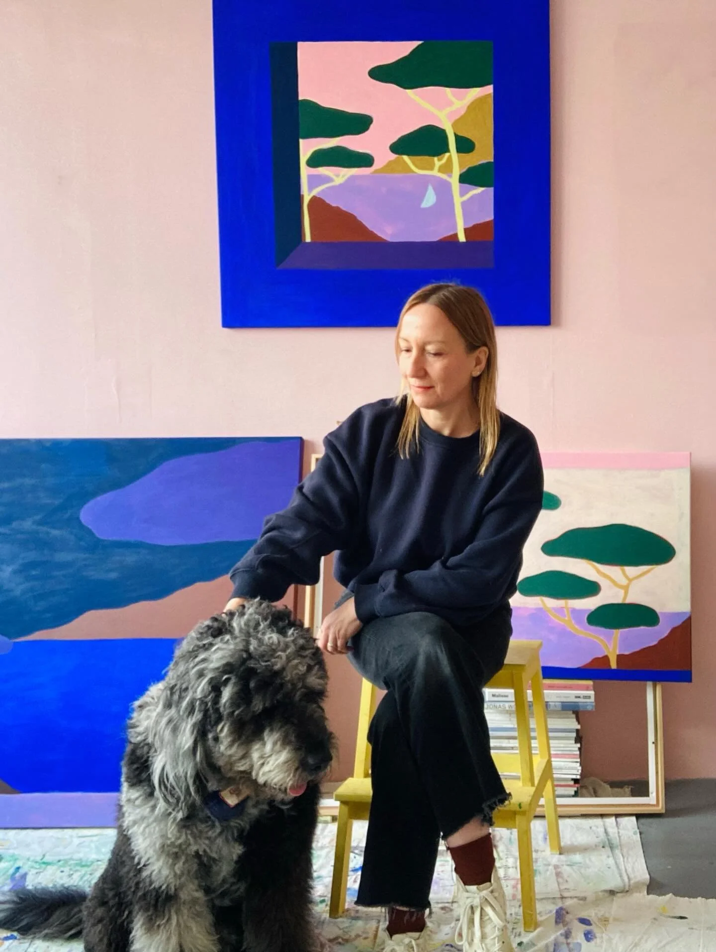 📸 Impromptu photoshoot in the studio today with my studio guest! 👋
Just thought i reintroduce myself and show you a very small selection of my work over the years&hellip;.

I&rsquo;m Marine, a French visual artist currently living and working in Br