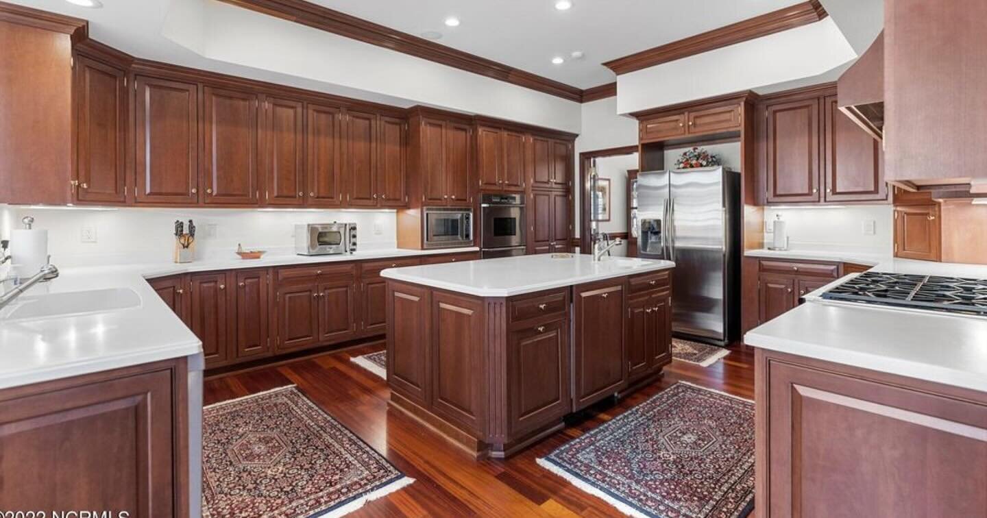 How will your next kitchen facelift go? Here&rsquo;s a few before/afters of one we did for @michelleporterrealtors in Pinehurst NC in collaboration with @terrylowdermilk @michellewporter @longsoul2