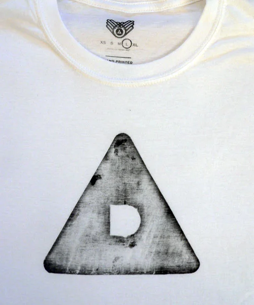  # 1033AM / LARGE DEE LIGHT