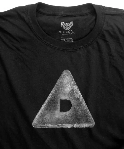 # 1052PM  / LARGE DEE DARK