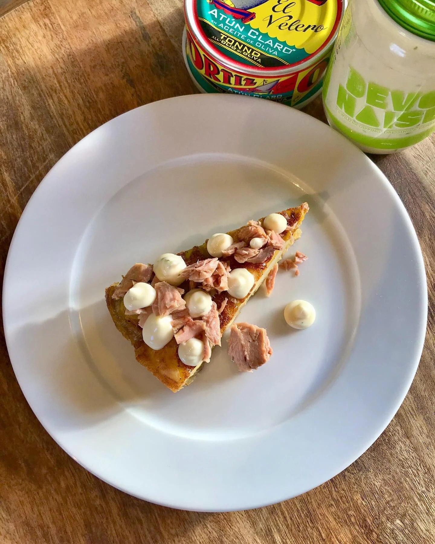 Potato Tortilla &mdash;

Humble simple ingredients, elevATED to Greatness.... what lunch this makes.
I some times make myself sandwiches spread with Devonnaise with a thick slice in the middle, so quick, so economical, Sooo good 🤤

Also great to mak