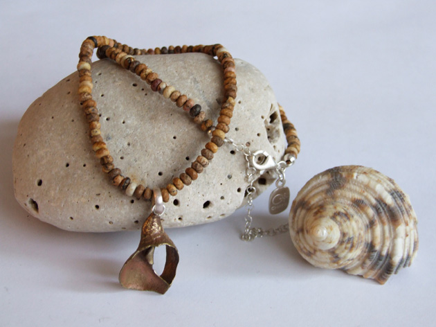21 Curve shell necklace with picture jasper.jpg