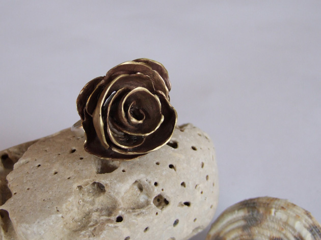 31 Rose ring.jpg