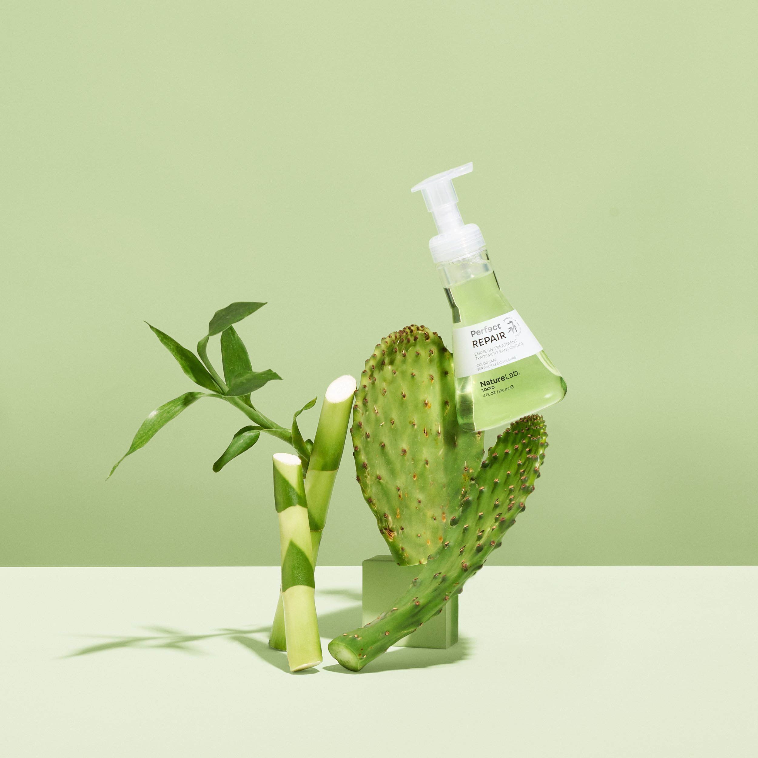 02Shot_Repair_Leave-in-Treatment_210319_Tokyo_Lab_HERO_027_R1a.jpg