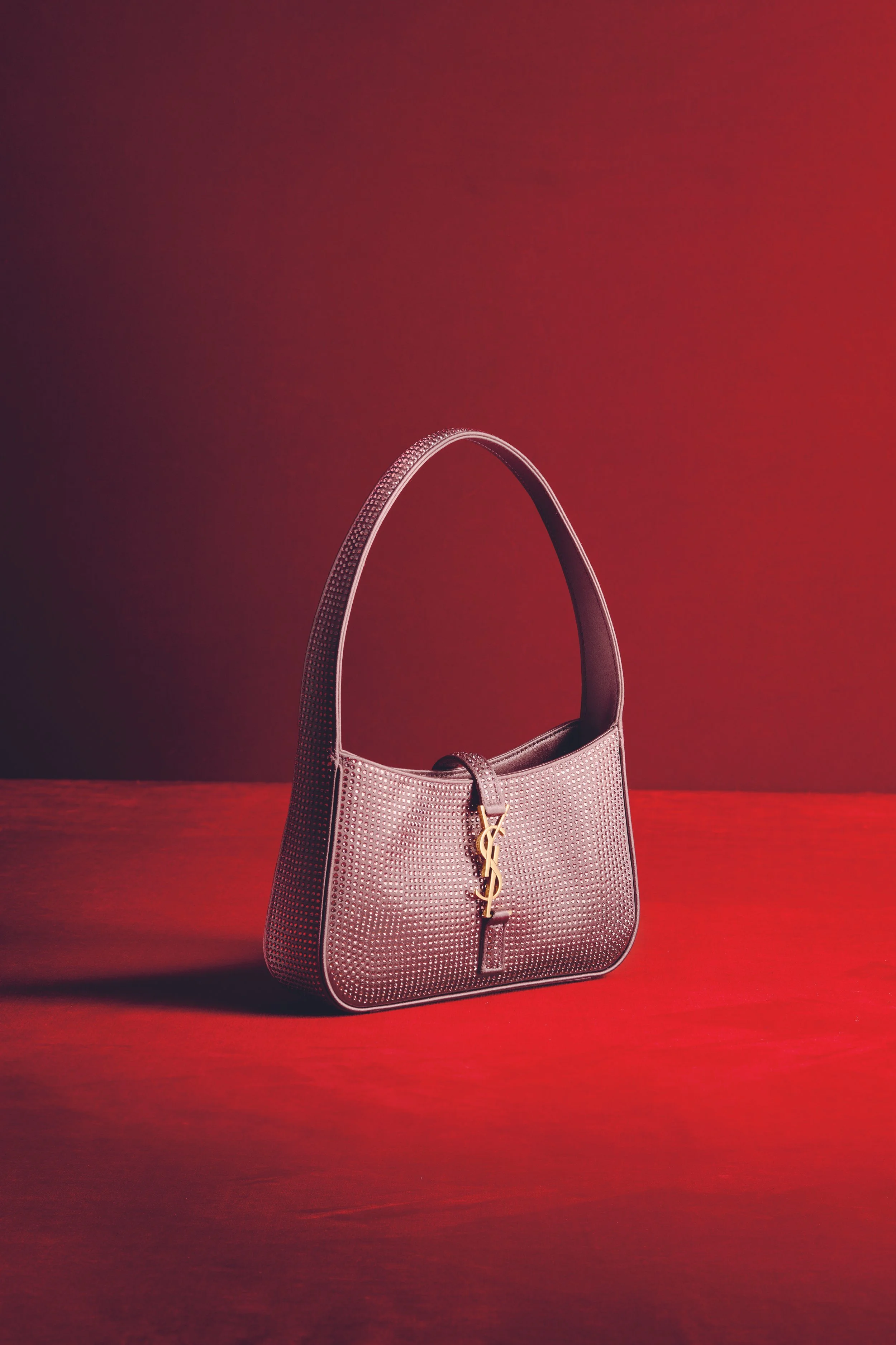 101524_HOLIDAY-GIFT-GUIDE-1_HB_SAINT-LAURENT_0363_A v2.jpg