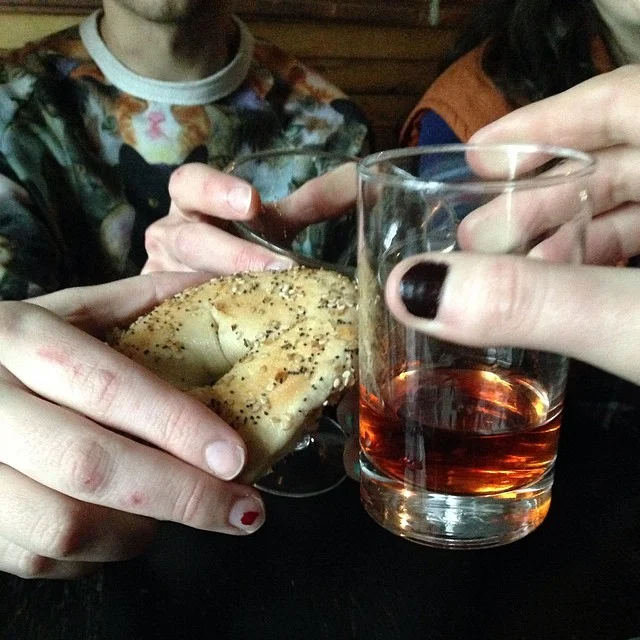 Sometimes you gotta cheers with a bagel. @bittermistress @richfeathercats