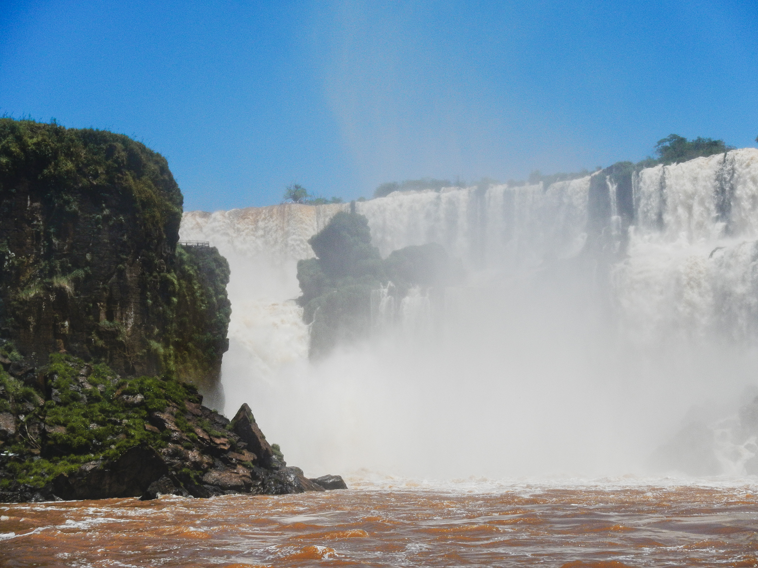  Iguazu Falls 