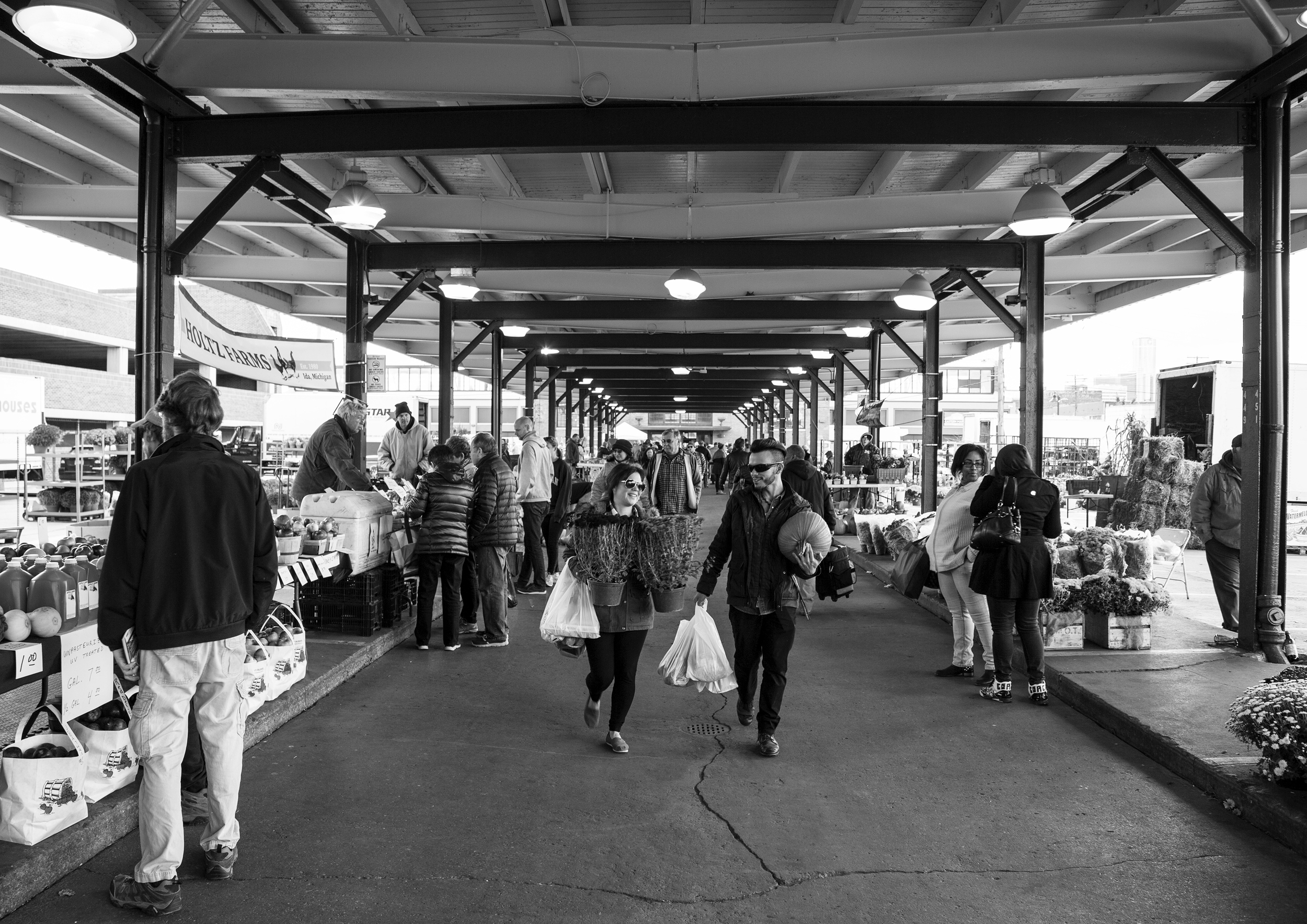 Stevie Soul PPL Watching Eastern Market-7.jpg