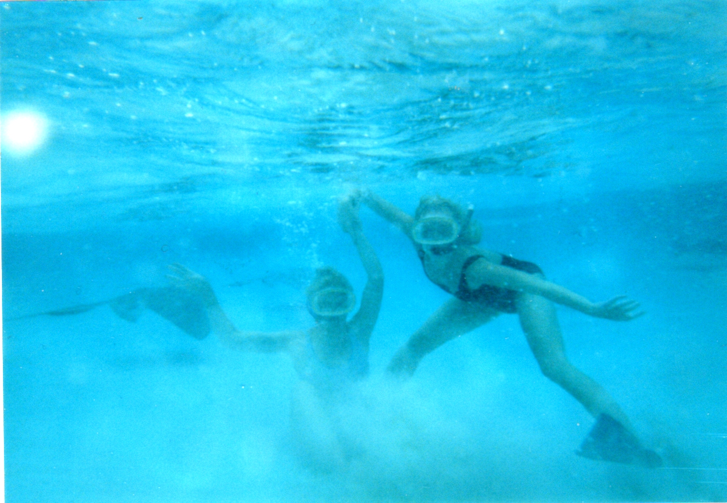 Such shallow water; so buoyant! See the stingray on the left?