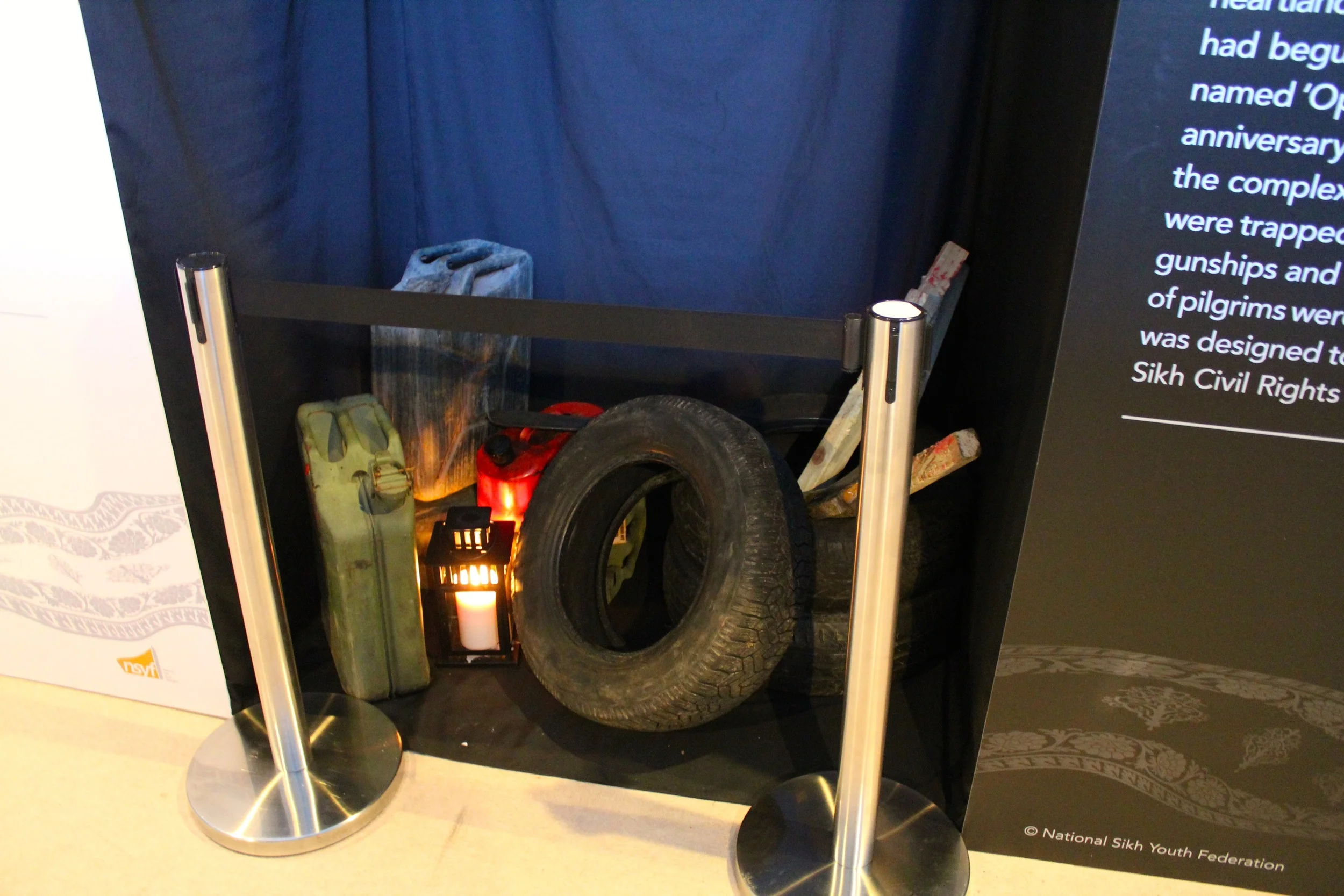 Candle in the Dark Exhibition07.jpg