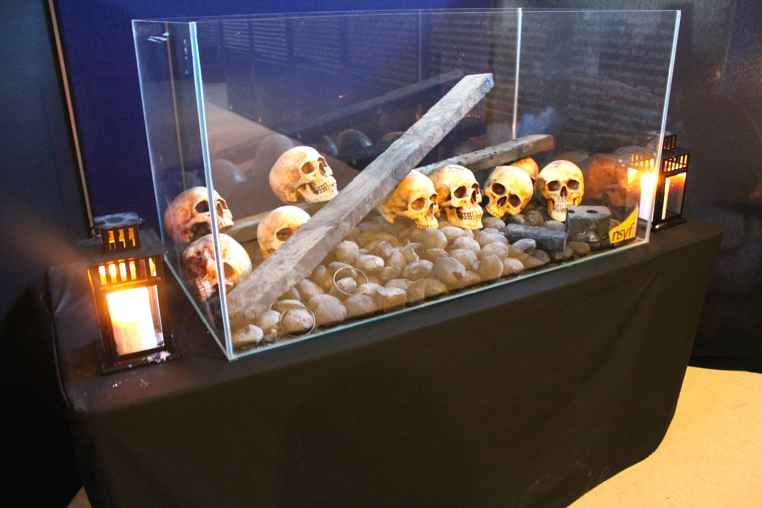 Candle in the Dark Exhibition08.jpg