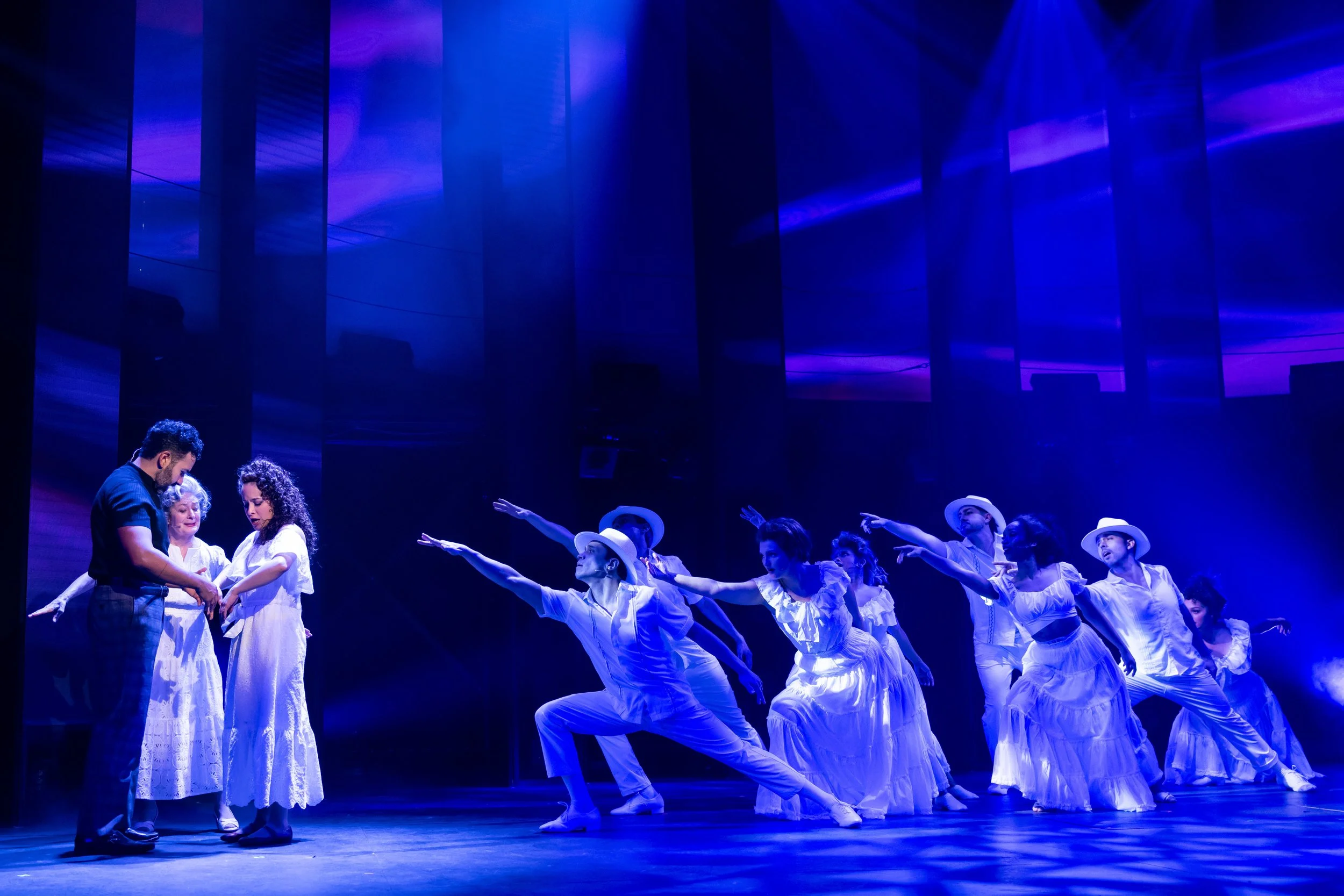 Copy of On Your Feet Act 2_Justin Barbin-103.jpg