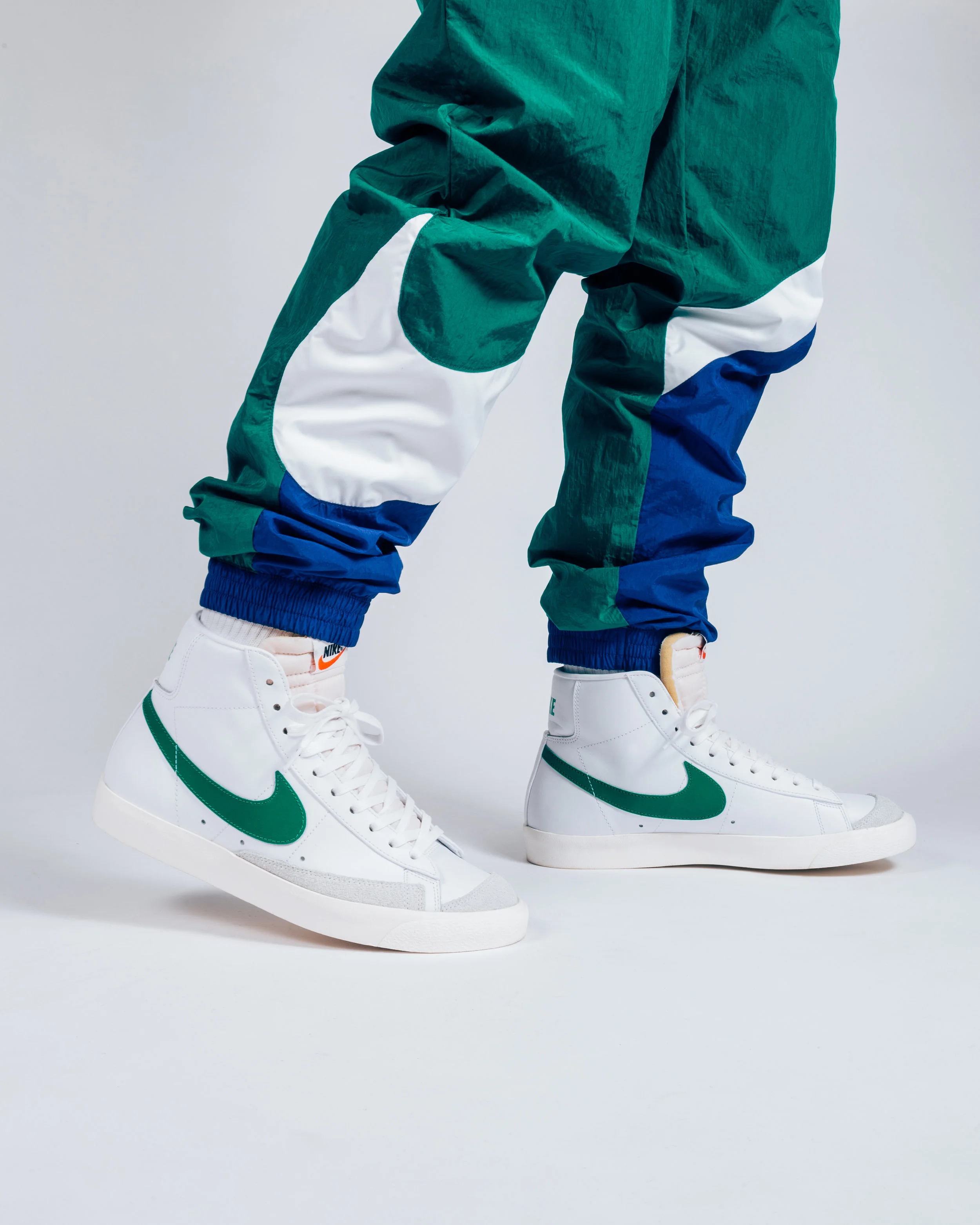 BLAZERONFOOT-9.jpg