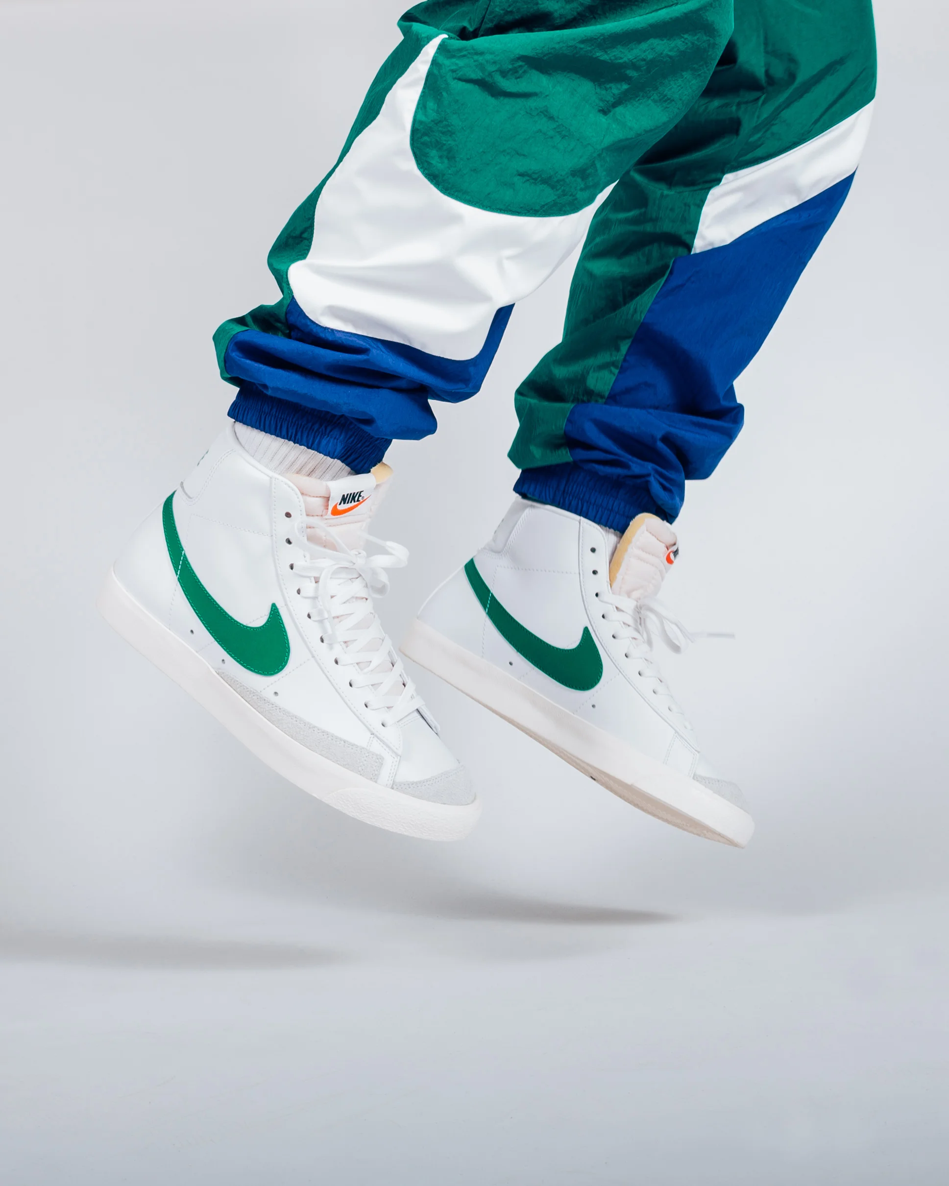 BLAZERONFOOT-10.jpg