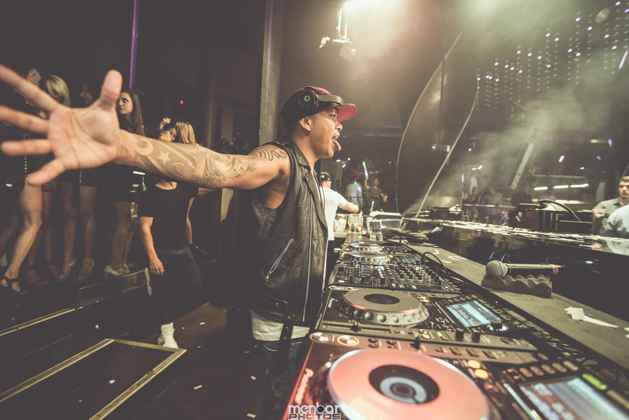 MenbarPhotos_6.6.14_Chuckie_STORY-20.jpg