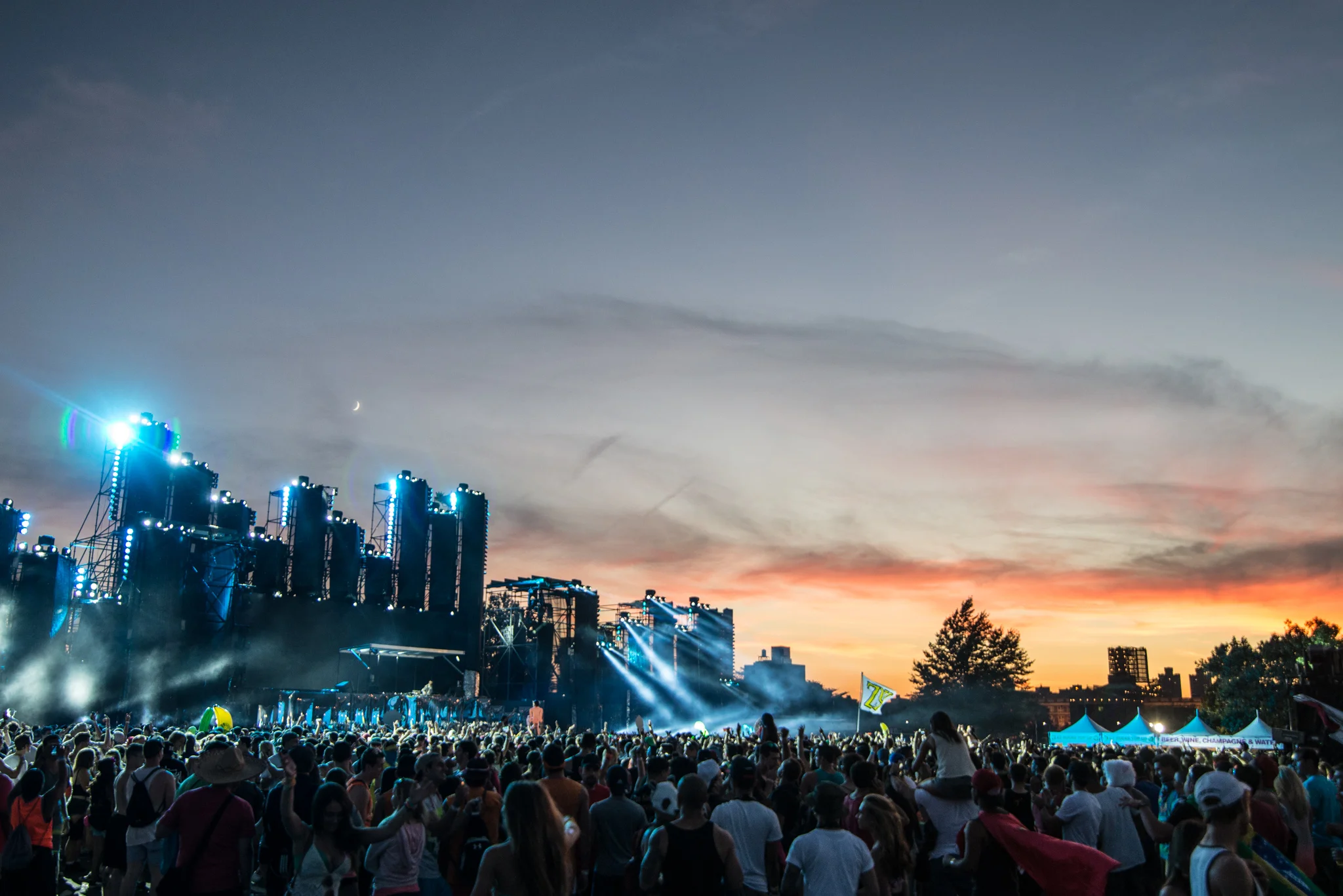 MenbarPhotos_8.29.14_Day1_ElectricZoo-90.jpg