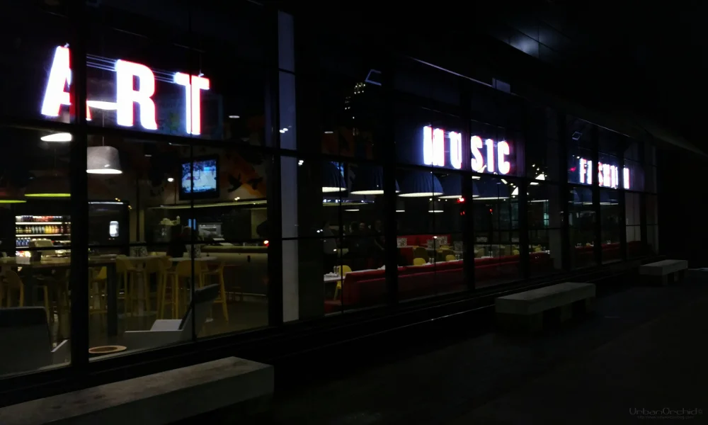 artmusicfashionradissonred.jpg