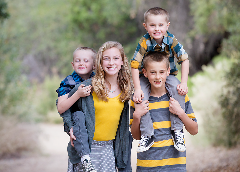 Thousand Oaks Family Photographer