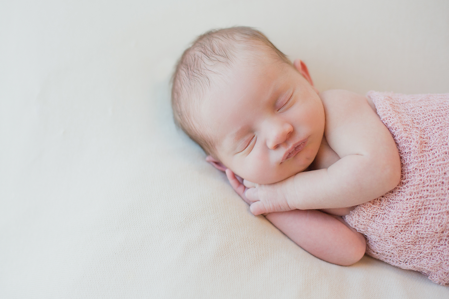 best-baby-photographer-in-thousand-oaks.png