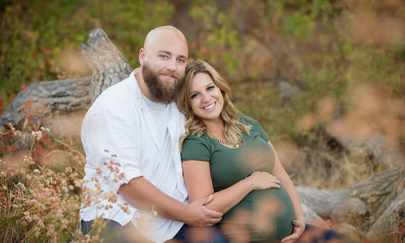 Best maternity photographer in Thousand Oaks