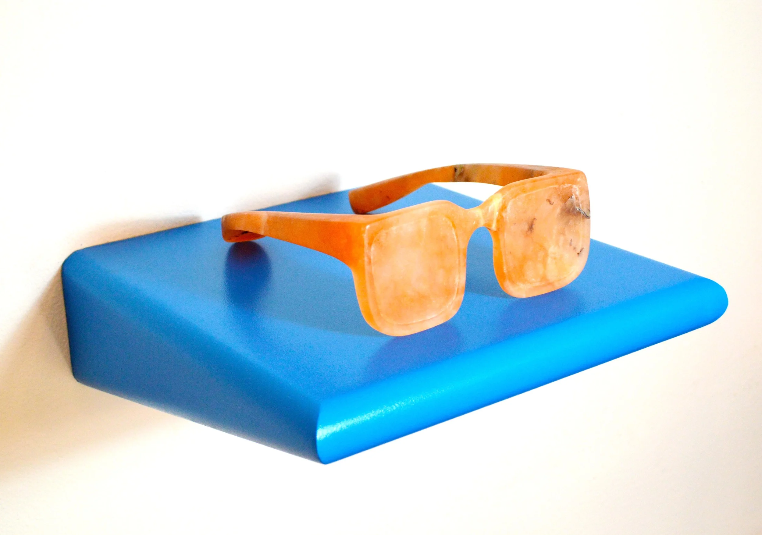 Glass Is2014Alabaster4x9x6 in