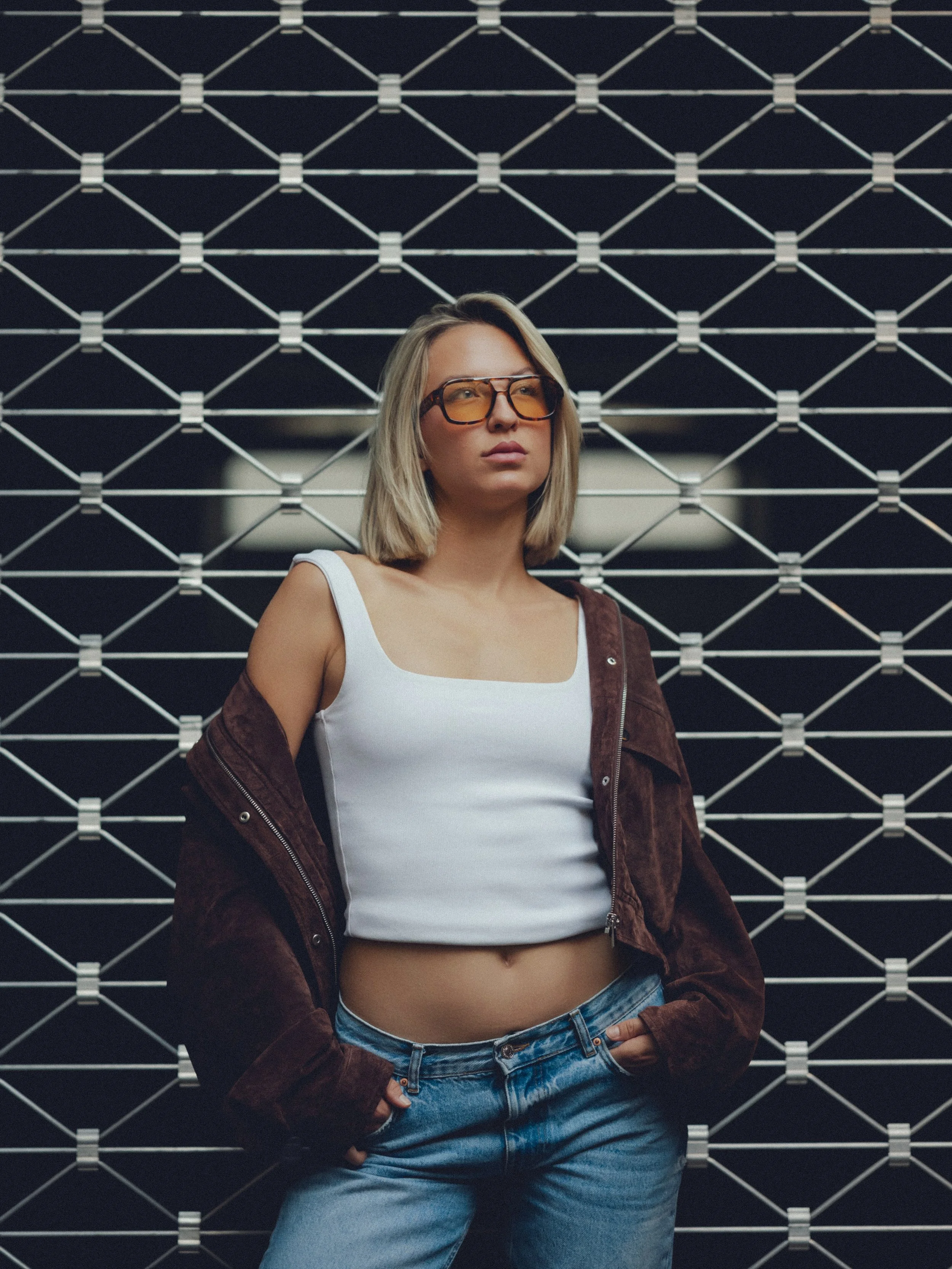 Letzte Woche war ich mit @luca_tbg in K&ouml;ln unterwegs. 

Wir kennen uns noch von einem Framed by Daylight Shooting und diesmal haben wir einfach einen entspannten Abend in K&ouml;ln genutzt, um ein bisschen zu fotografieren.

Und weil es hier son