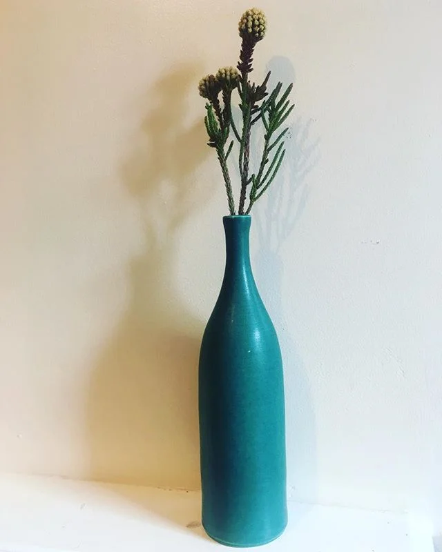 Over the moon 🌓 with my very own and very beautiful @lucyburleypots - the colour makes my eyes water. Thank you Lucy! ❤️ #lucyburley #lucyburleypots #ceramics #design #green