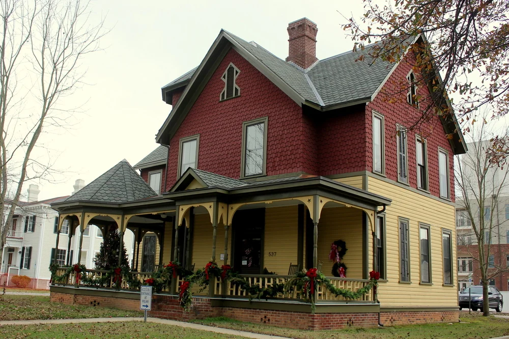 Polk House Wreath.JPG