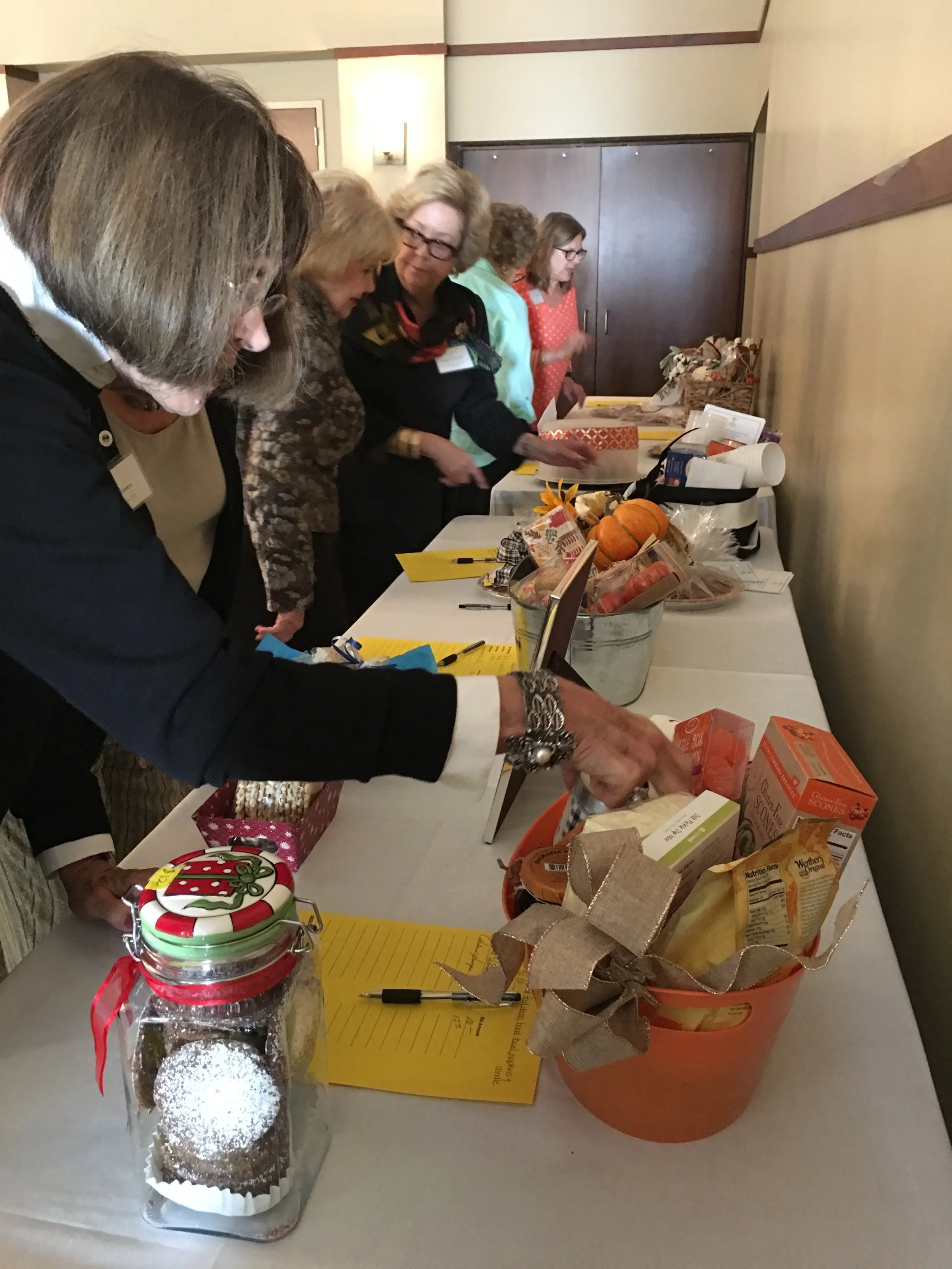 Nov 2018 Silent Auction 4.JPG