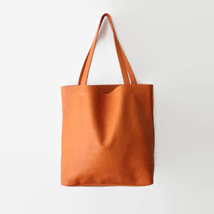 Organic Leather Tote by Sjaelv | 6 Eco-Friendly Tote bags | Keeper & Co. 
