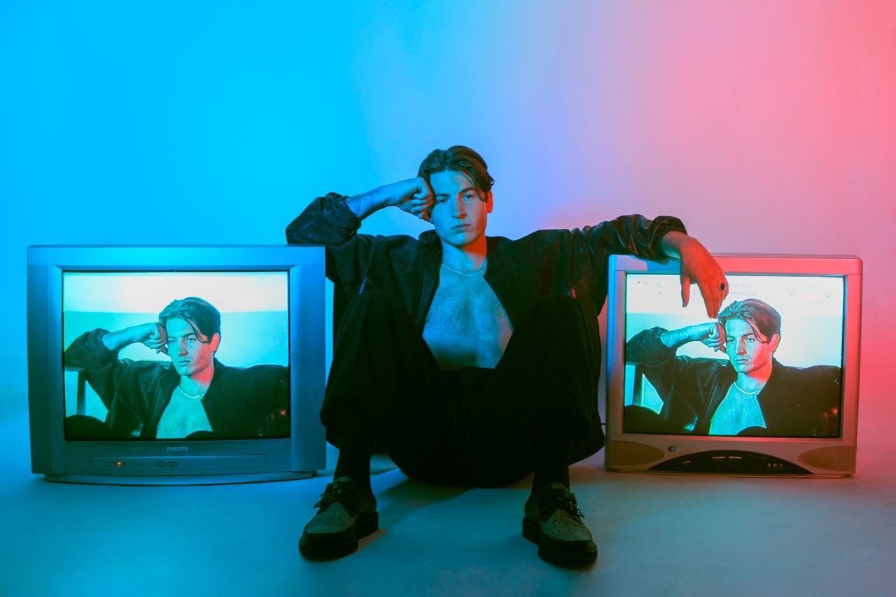 1883 Magazine - Kieron Moore
