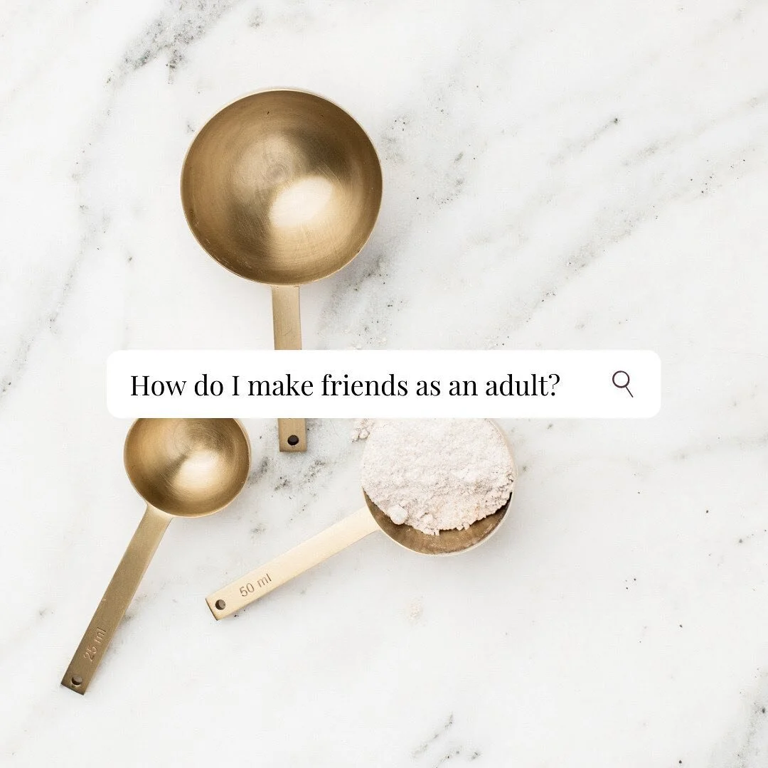 Do you struggle with the "how" of making friends as adult? Like, where is our life course for this?! Head over to the Diary (link in our bio) and read encouraging words by @hannahclairecoff on how to make lasting connections while going on 