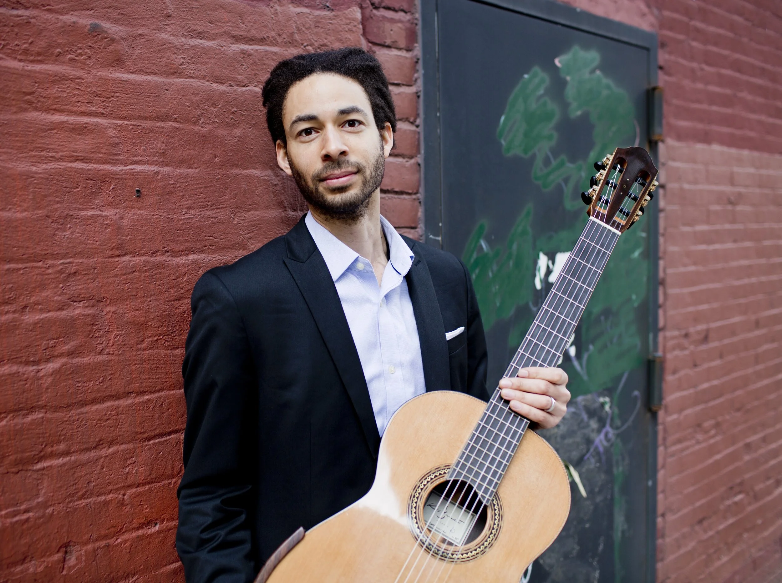 Thomas Flippin Headshot.jpg