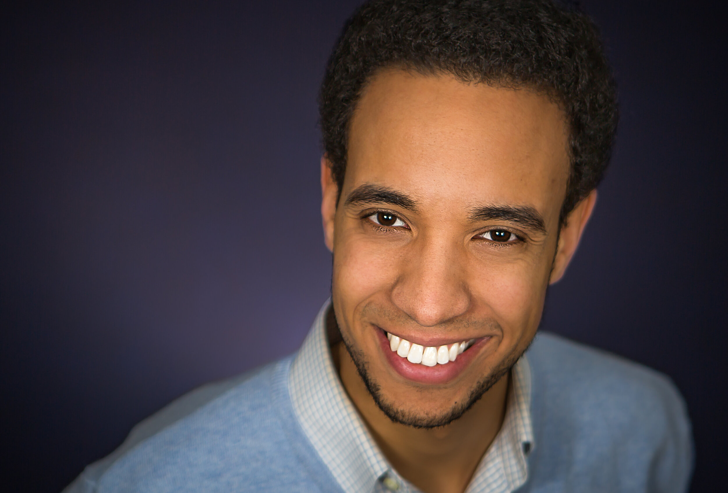 Sean Mayes Headshot.jpg