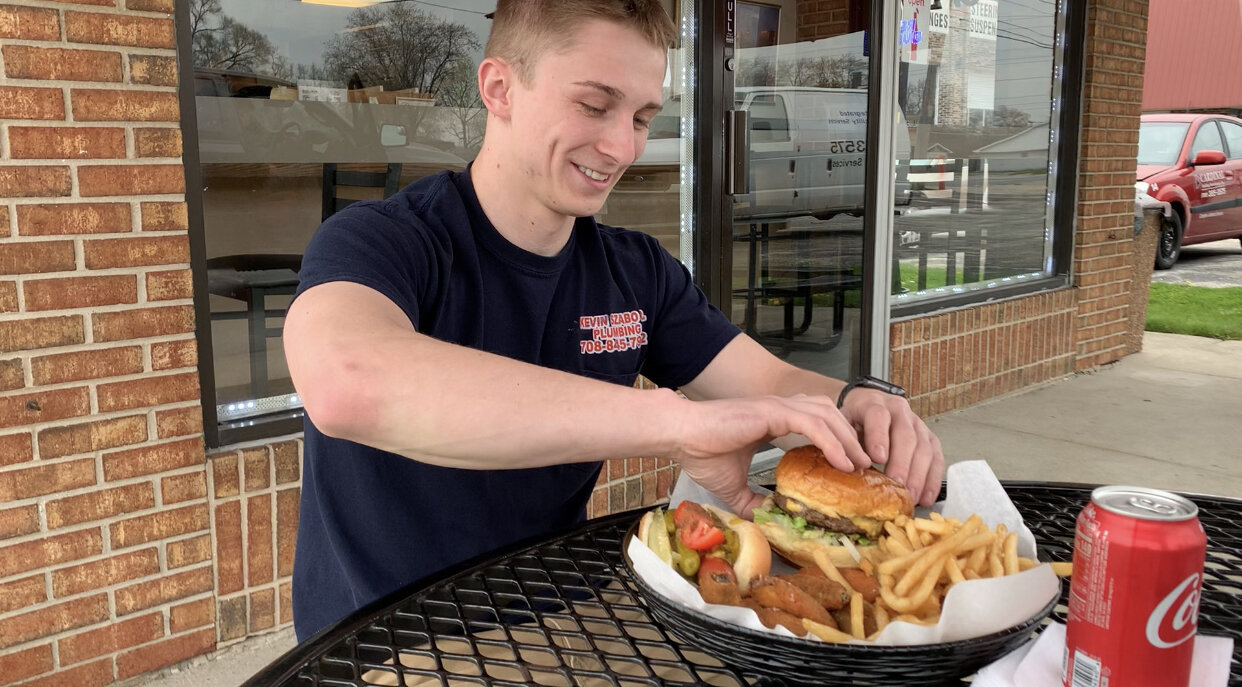 Retro Burger in Crestwood 