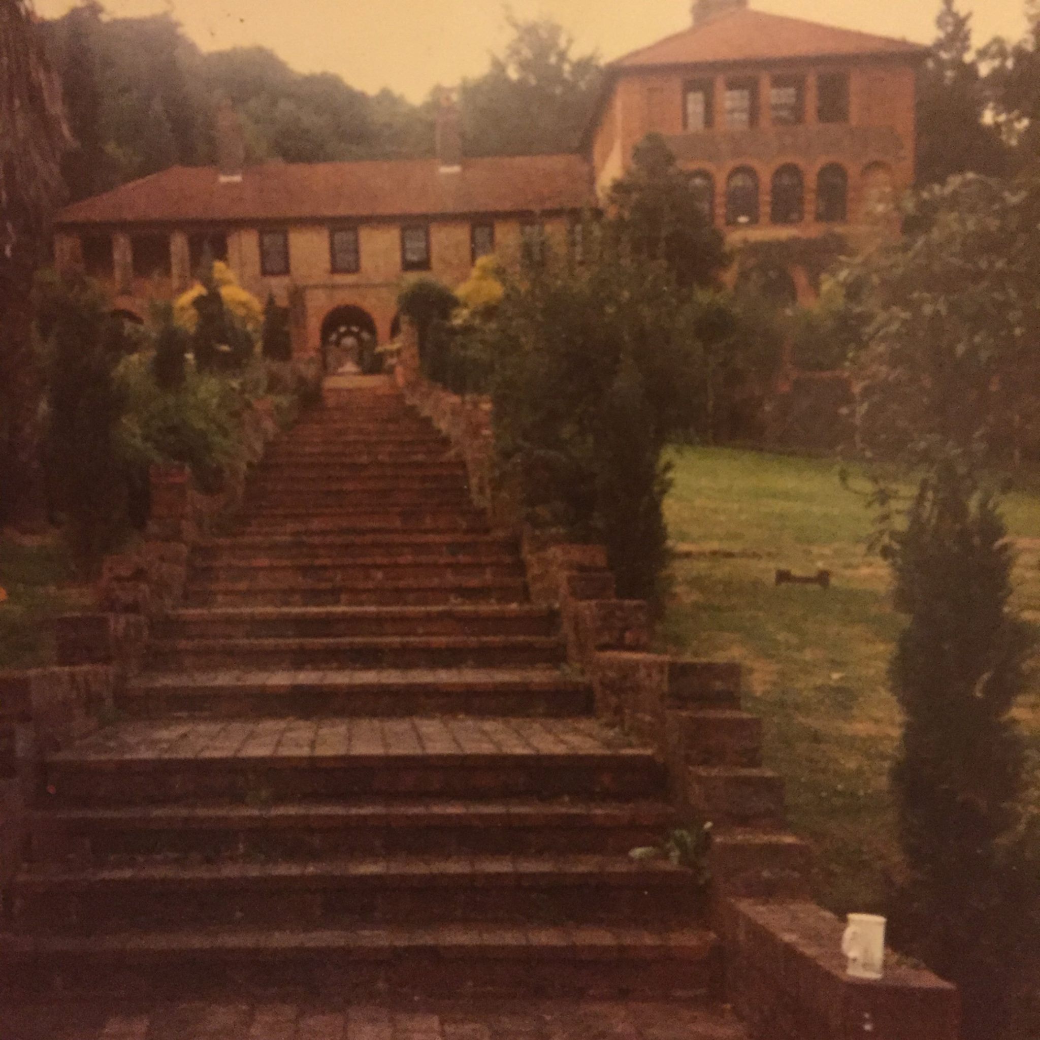 Eric and Patti Clapton's house. Photo by Jo Rae Di Menno.