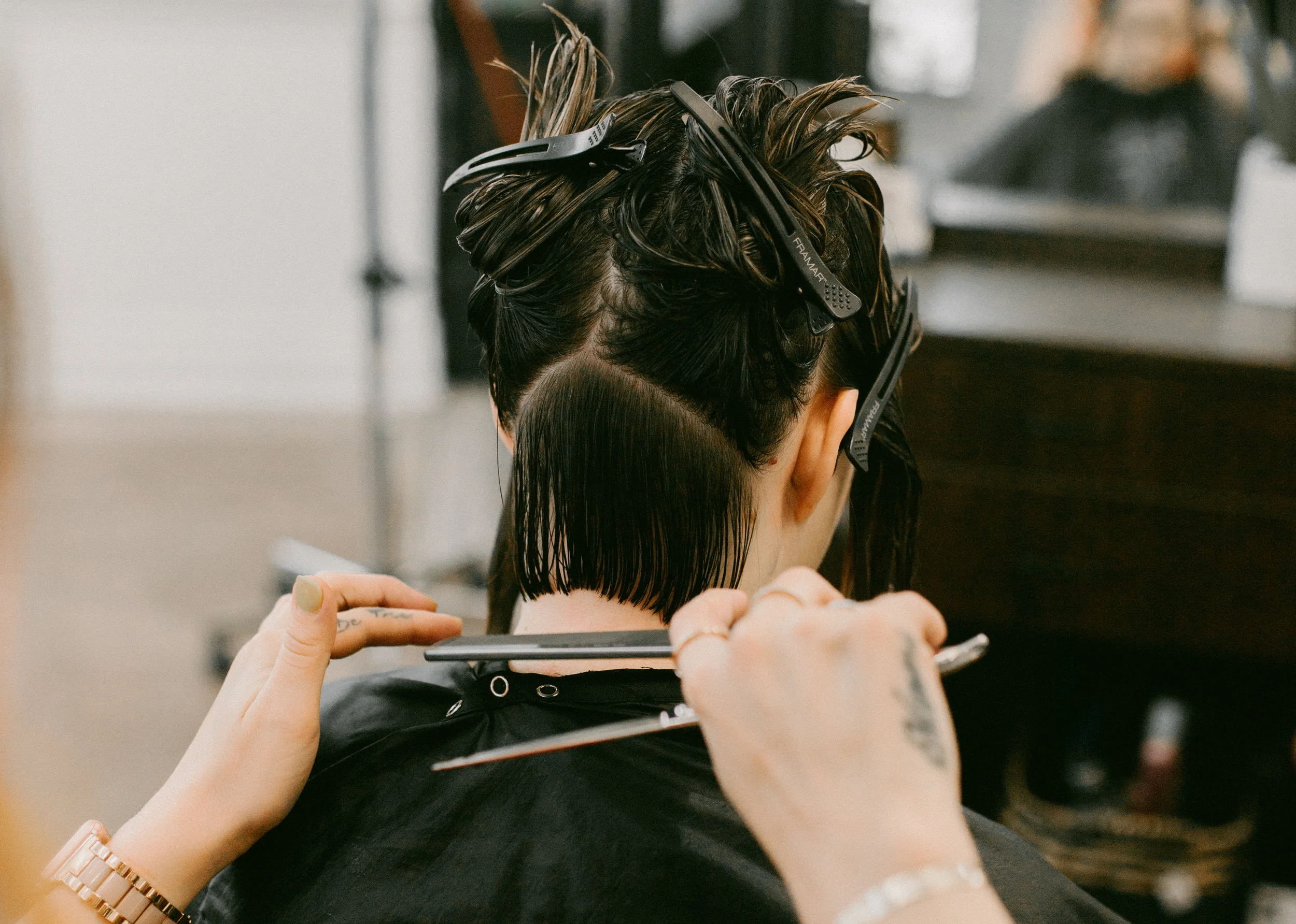 Cutting a Cute Bob.jpg