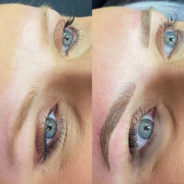 Brows by &bull; @browsbybrittanymichelle &bull; The power of a combo brow!! We used a machine and a microblade to achieve this look! Throw away the brow pencils, and wake up with perfect brows! 💕 #microblading #microbladingeyebrows #microbladedbrows