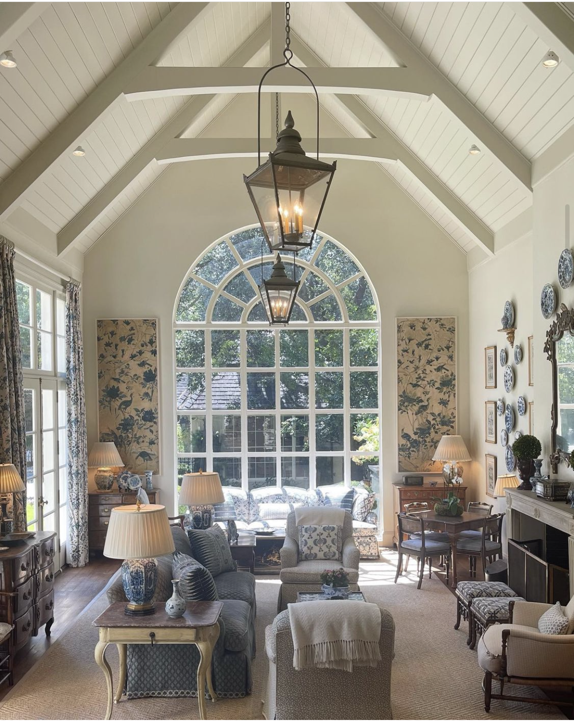 blue and white living room.PNG