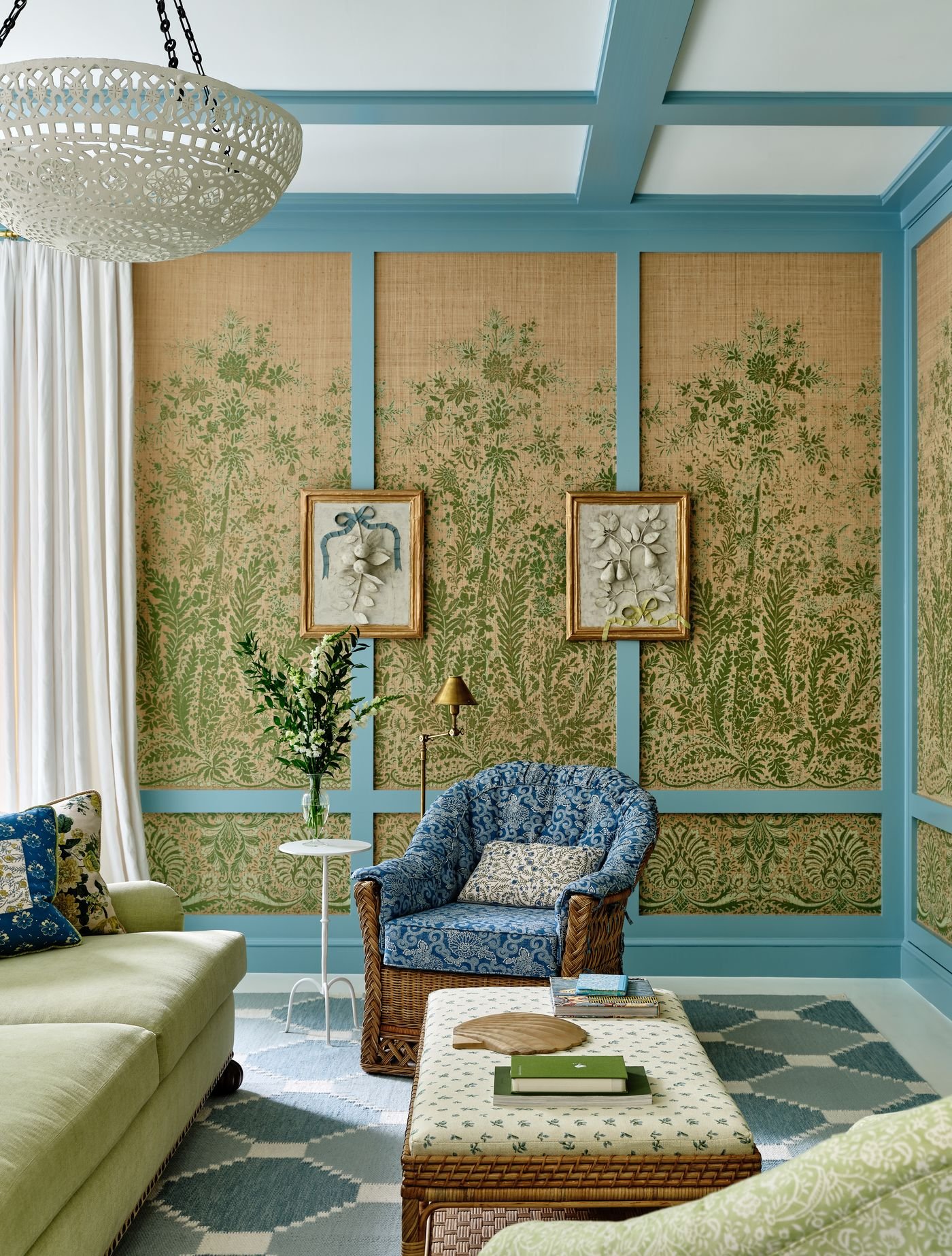Julia Berolzheimer's Family Room Designed by Lilse McKenna