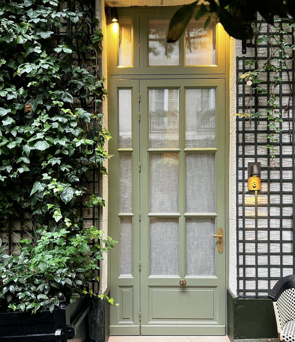 The Potted Boxwood