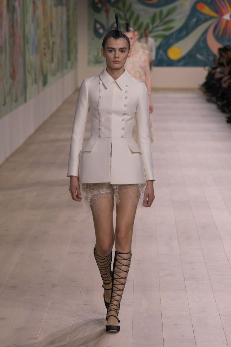 DIOR
