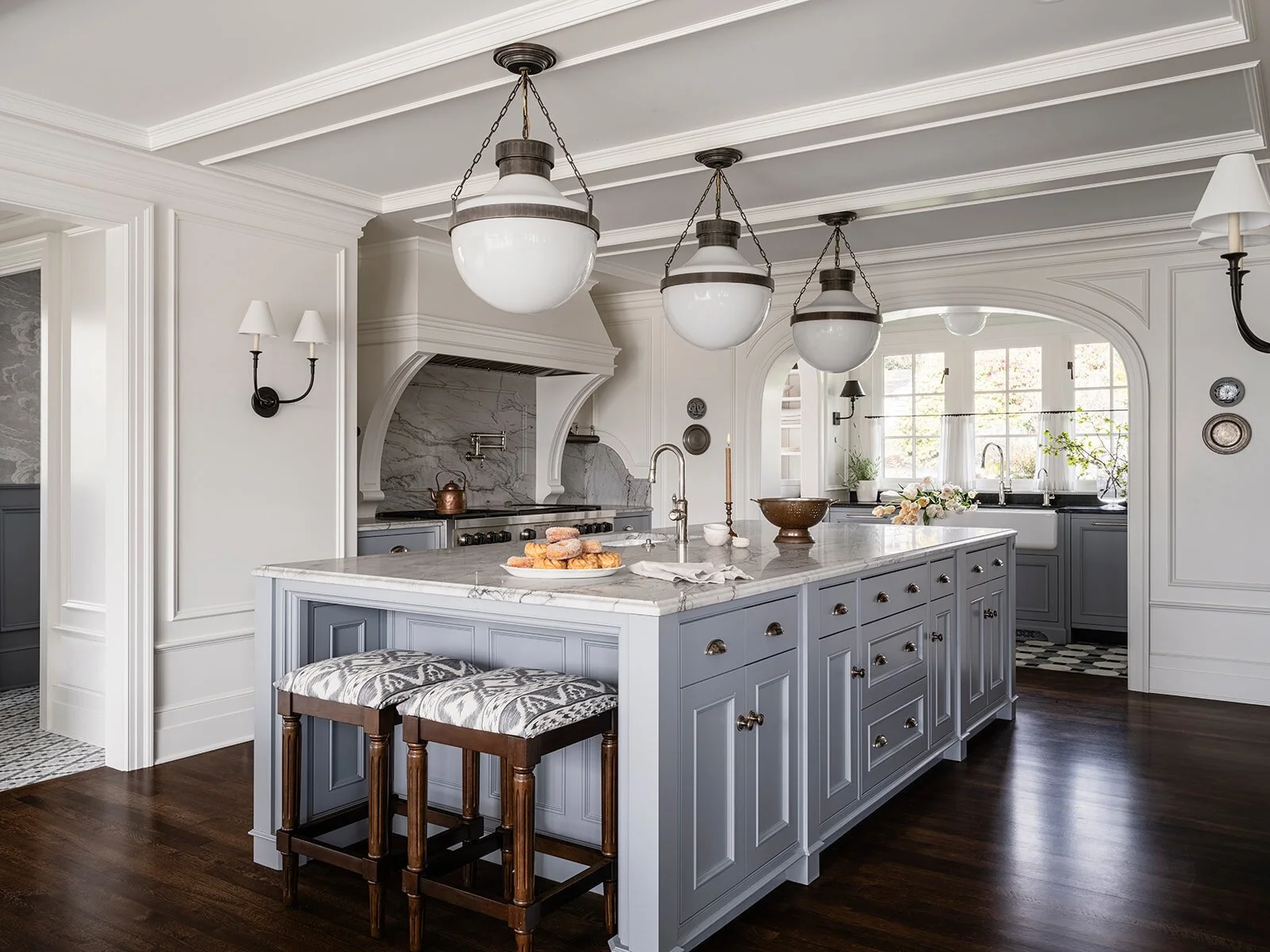 kat_lawton_interiors_-_seattle_interior_designer_-_seattle_dutch_colonial_-_garman_km477-hdr-edit.jpg