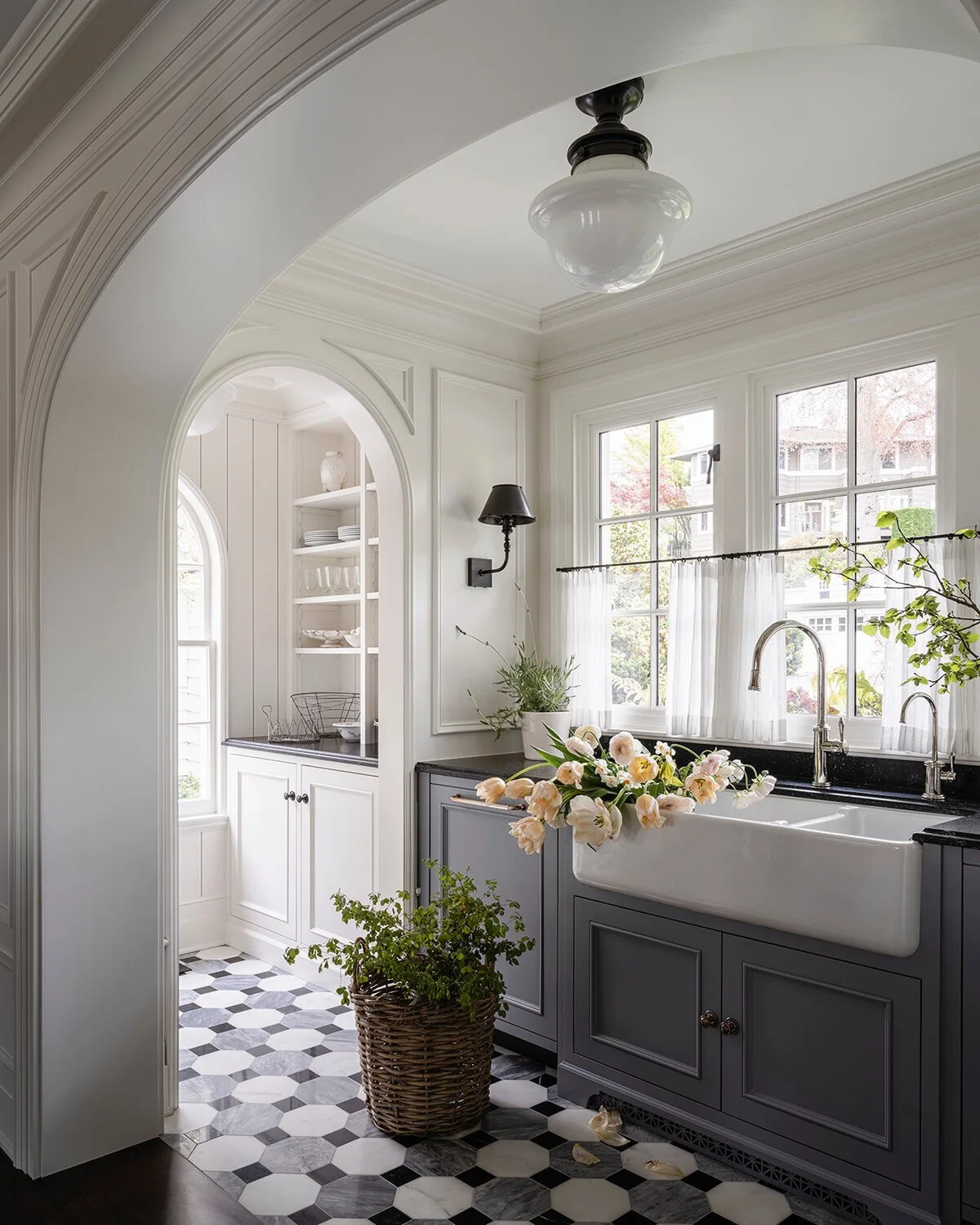 kat_lawton_interiors_-_seattle_interior_designer_-_seattle_dutch_colonial_-_garman_km620-hdr-edit.jpg