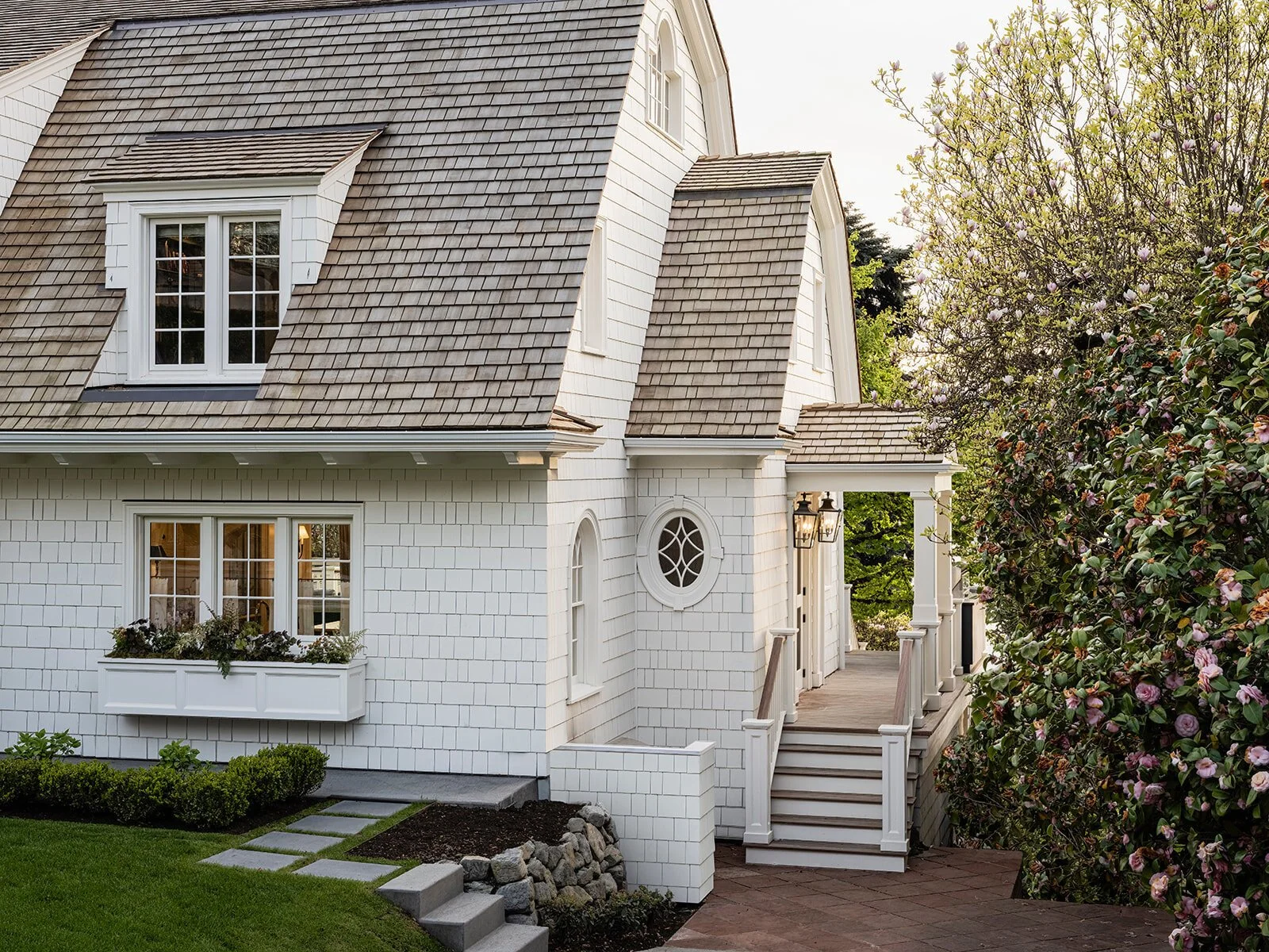 kat_lawton_interiors_-_seattle_interior_designer_-_seattle_dutch_colonial_-_garman_km1025-hdr-edit (1).jpg