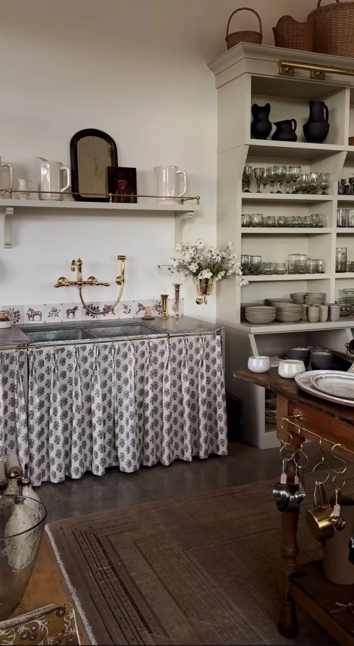 The Return of the Little Curtain