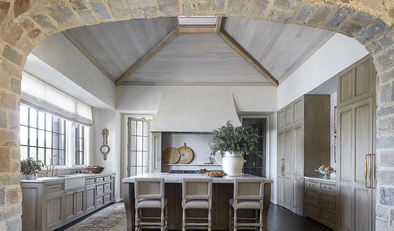 Beth Webb Interiors: A Timeless Approach to Beautiful Living