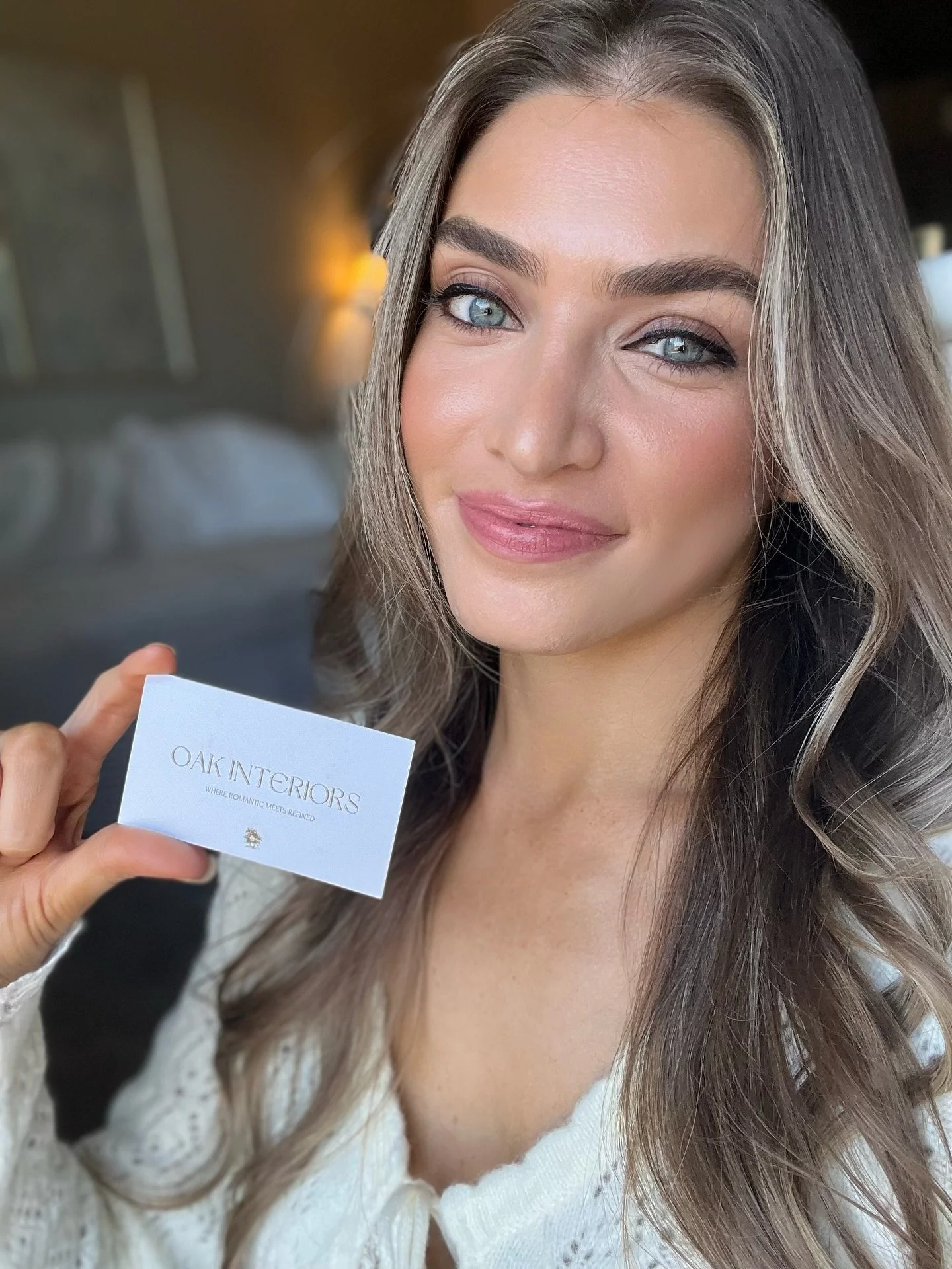 In my &ldquo;here&rsquo;s my card&rdquo; era 🖊️