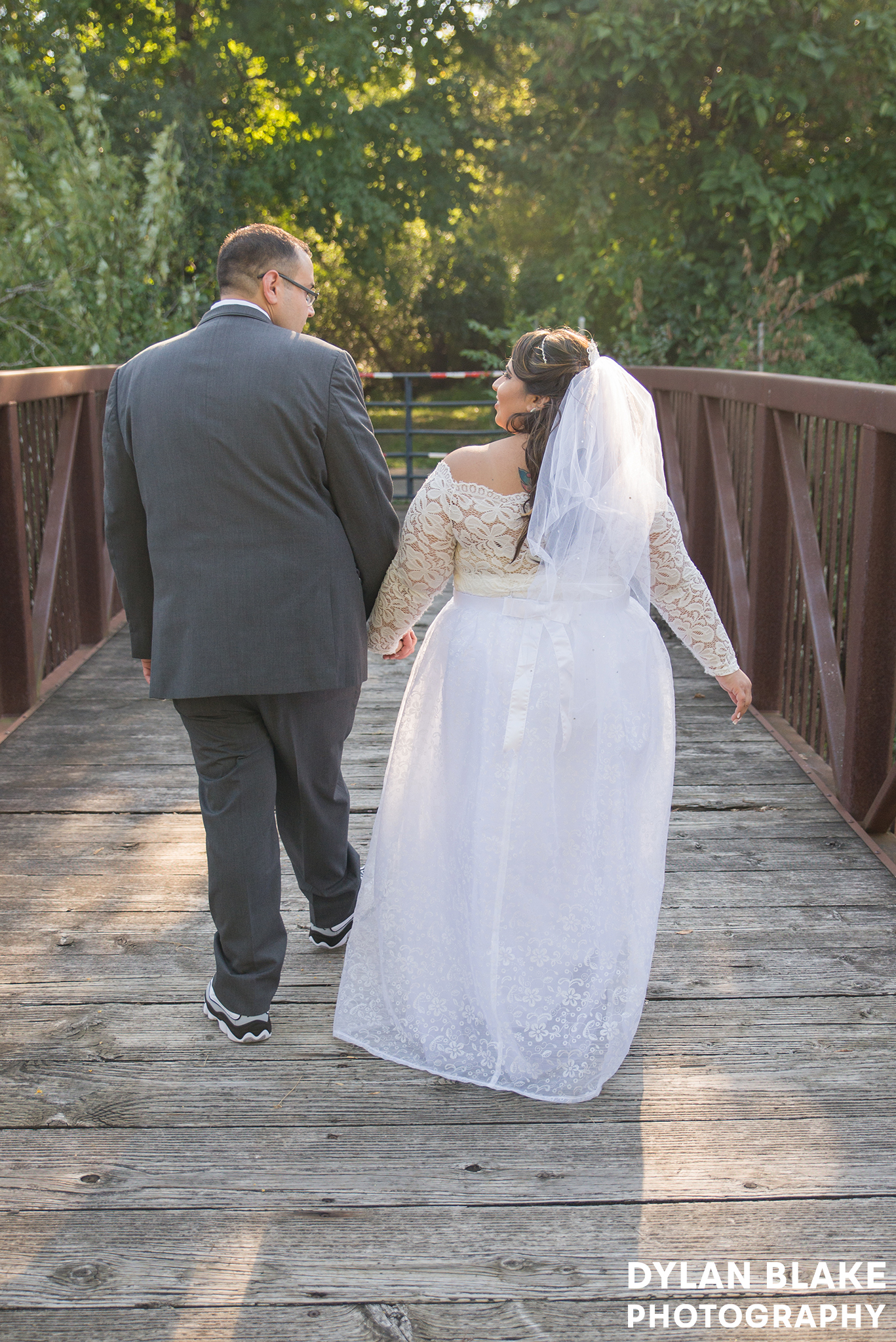 3-formal-wedding-group-portraits-south-end-park-west-dundee-03.jpg