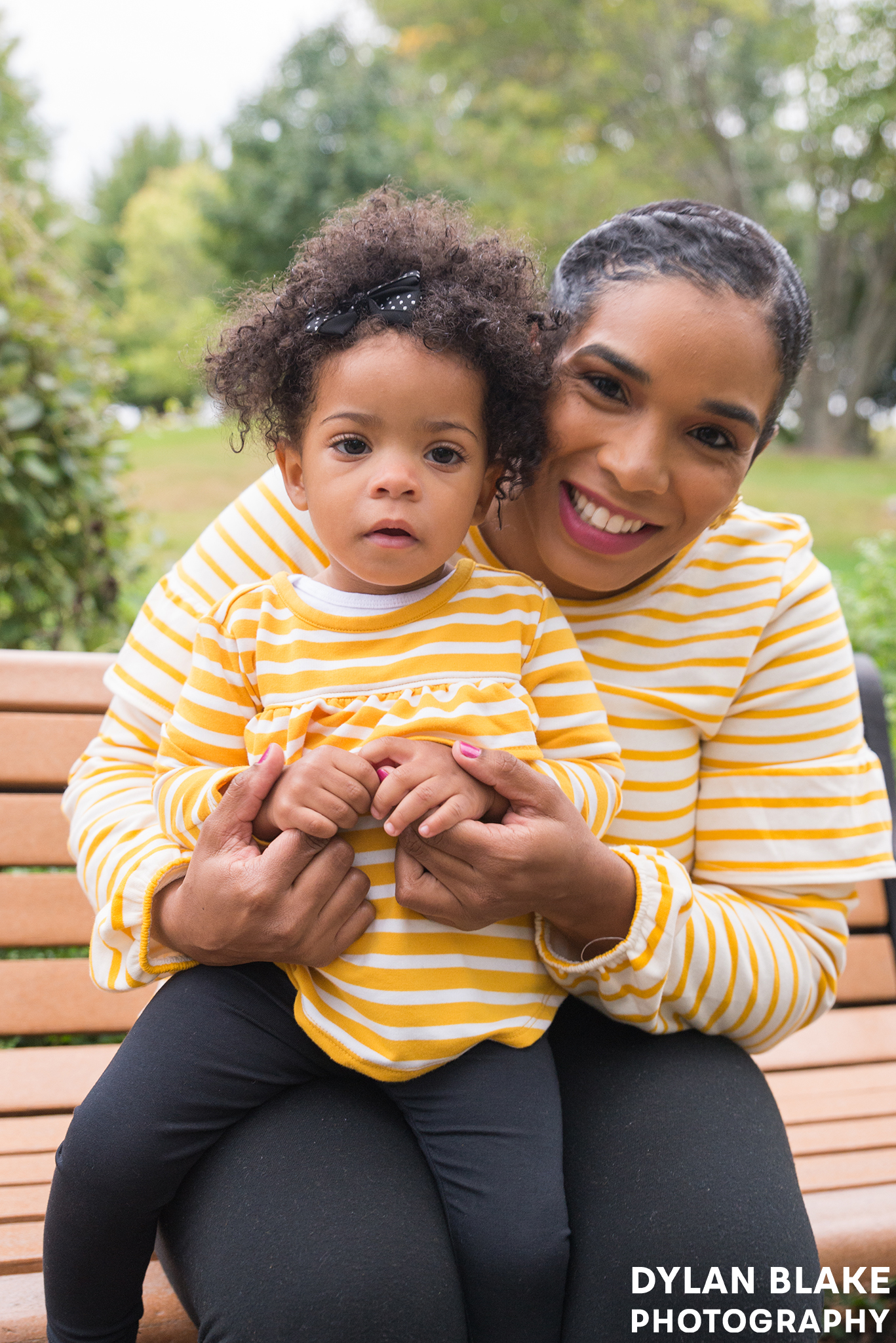 cruz-family-portrait-bowen-park-waukegan-03.jpg